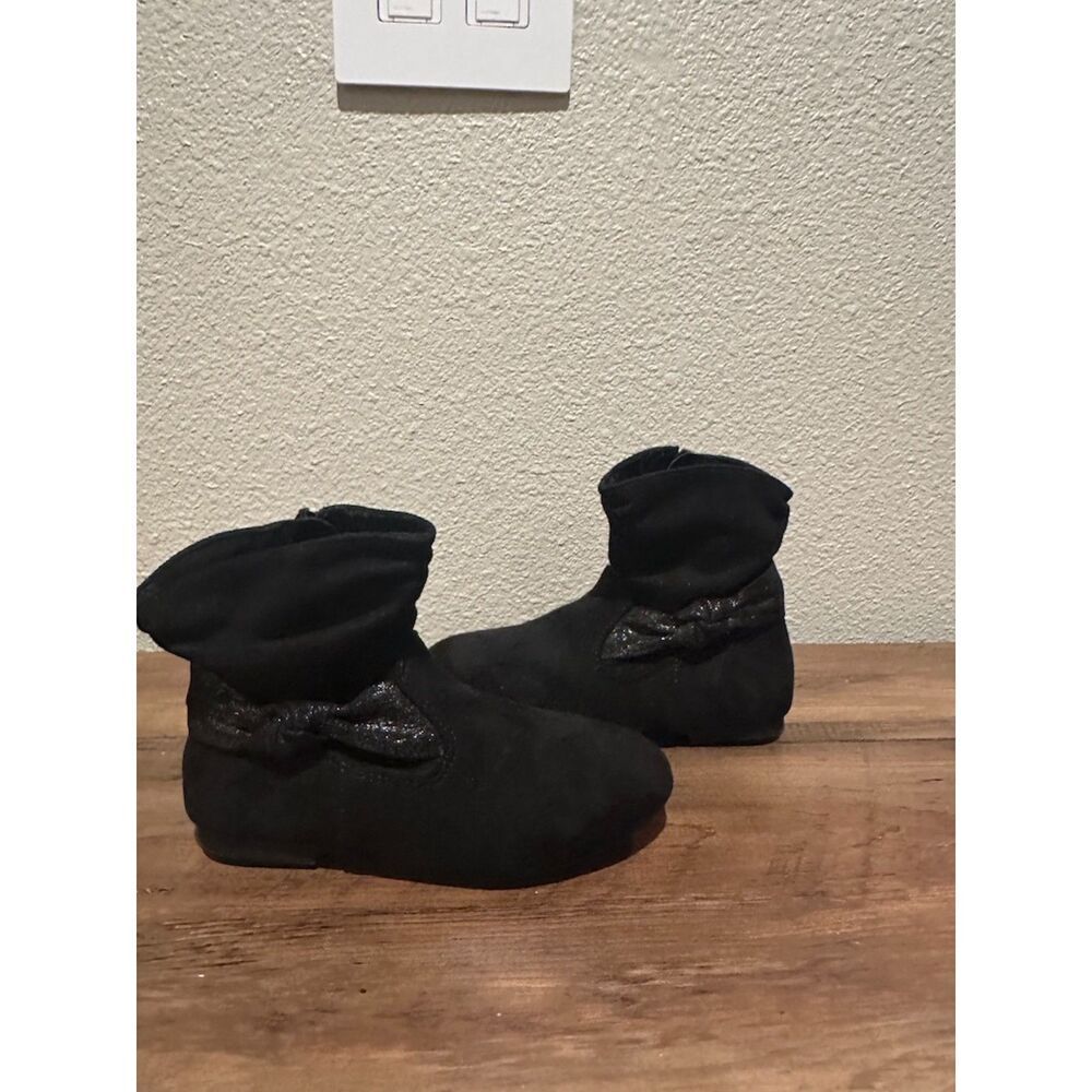 Wonder Nation Black Ankle Girl Booties with Glittered Bow Size 1O